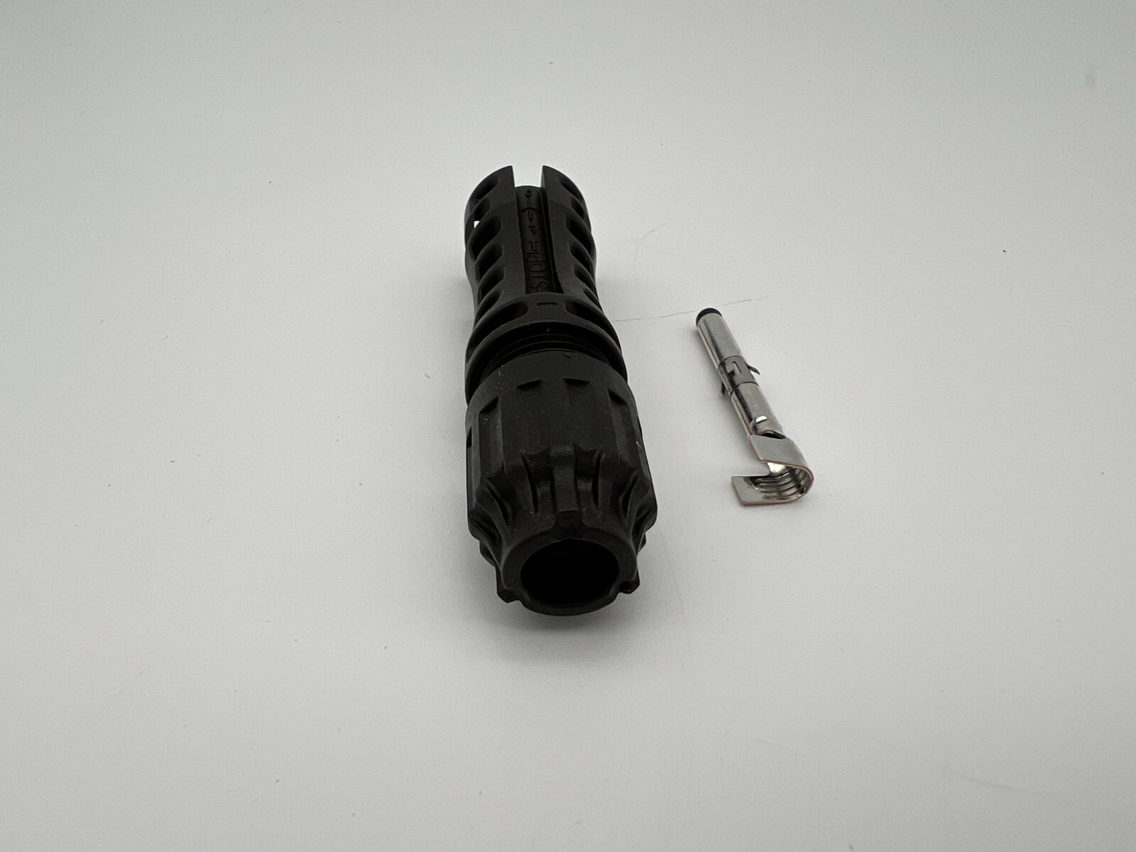 Stäubli PV Male connector for 8AWG gauge wire PV-KST4- EVo2 2A/10II 32.0325P0001