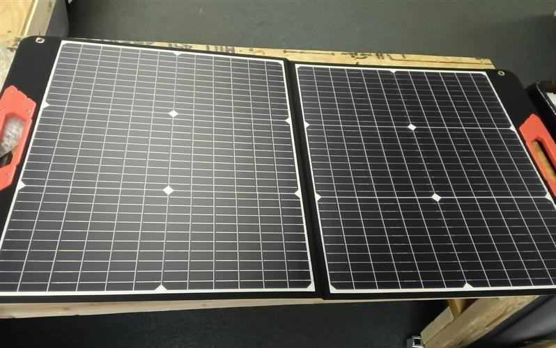 Luvknit pioneer 100 w solar panel