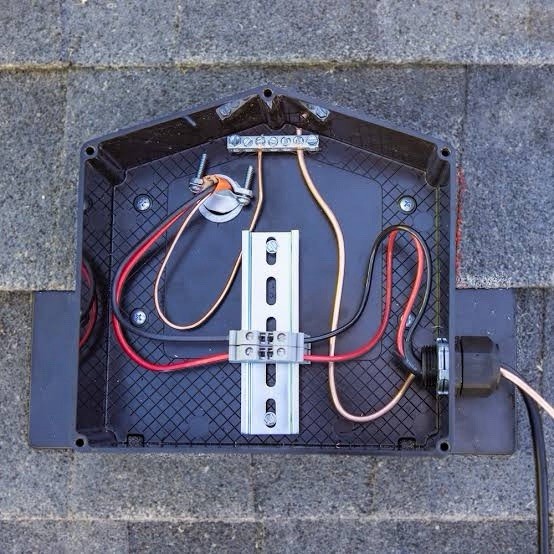 New EZ Solar JB-1XL Solar Junction Box JB-1 XL 200 CU Inches