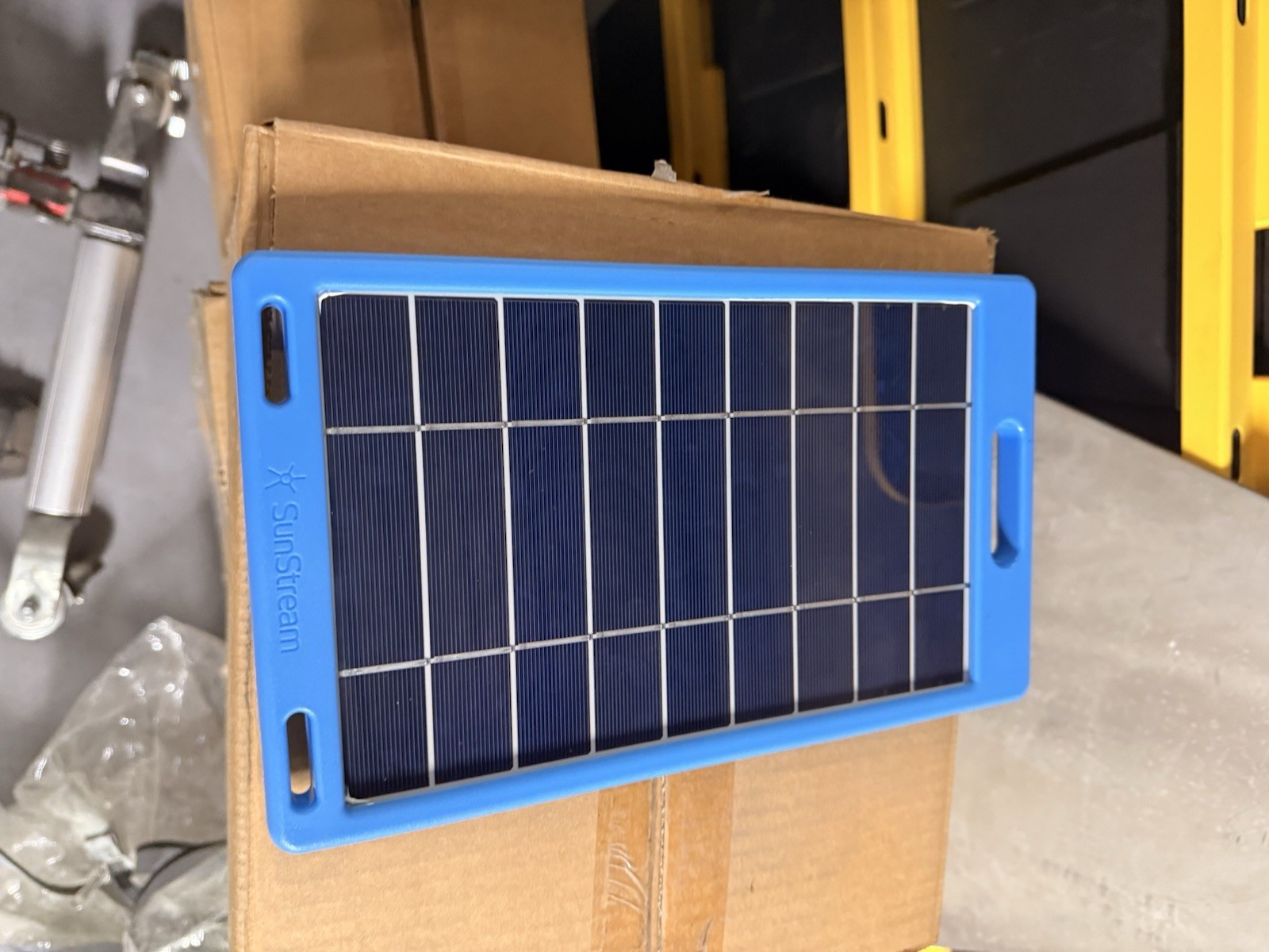 5.5 Watt Solar Panel Charger USB Female Port – 5.5 V DC 1000 mA – 1A Lot 159
