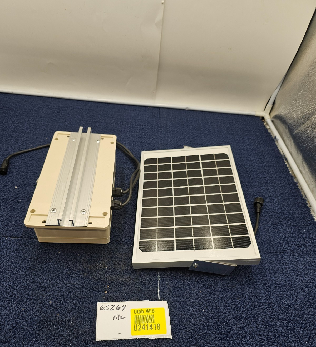AI-S8W 8W Solar Panel, Size 300x200x17mm Mono-Crystalline Silicon Solar Panel