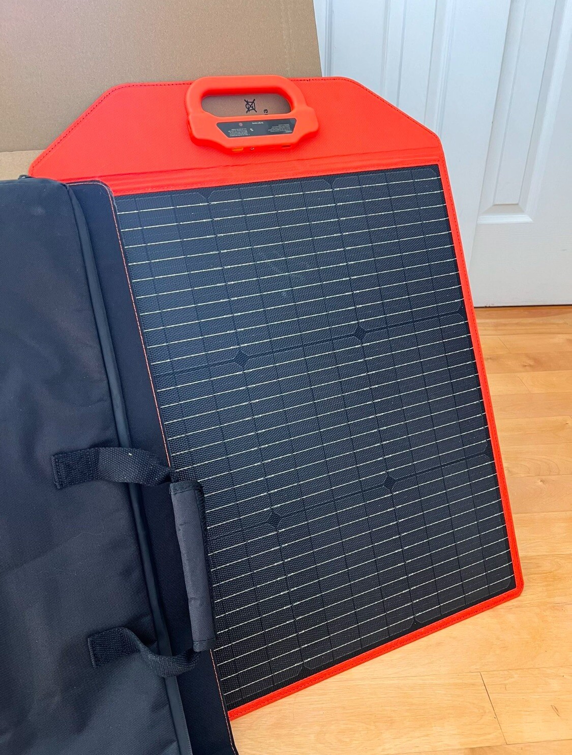 EL Solar 120W 18v Solar Panel – SP100BK1 Detachable Panels