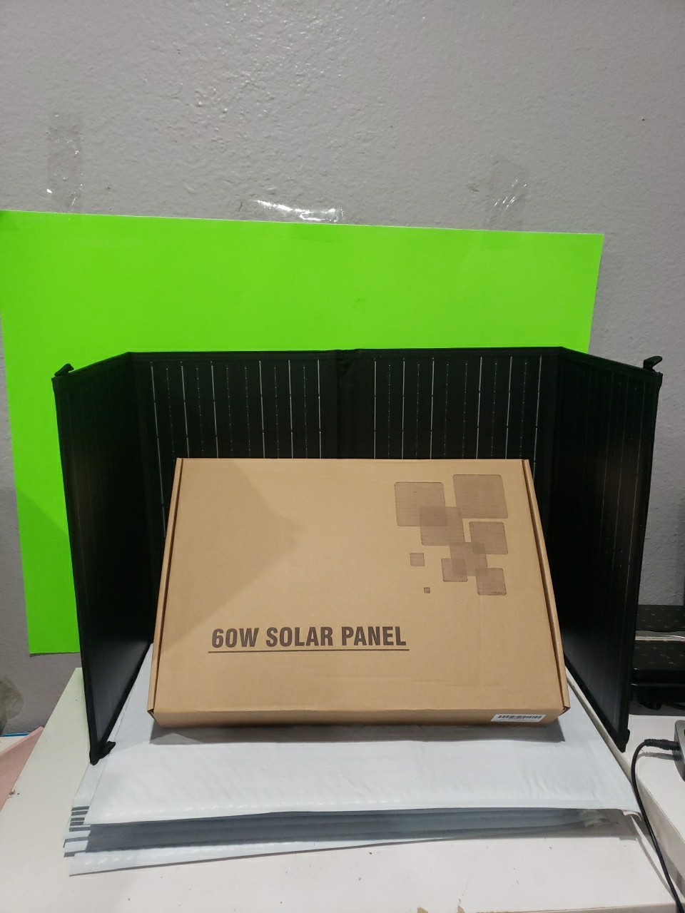 BRAND NEW! Powkey S60 Foldable Solar Panel Charger 18V DC Output X003XRFDUZ New