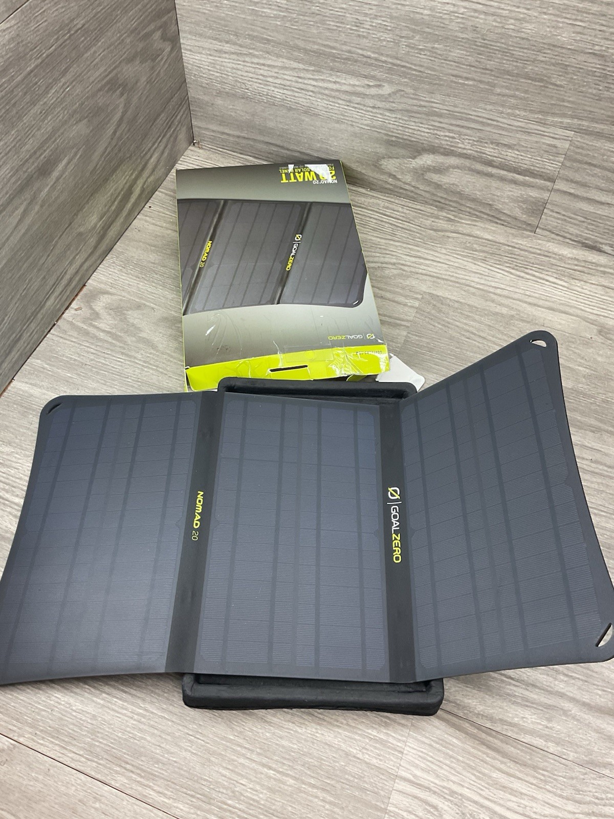 GOAL ZERO NOMAD 20 20W FOLDABLE SOLAR PANEL CHARGER 11910