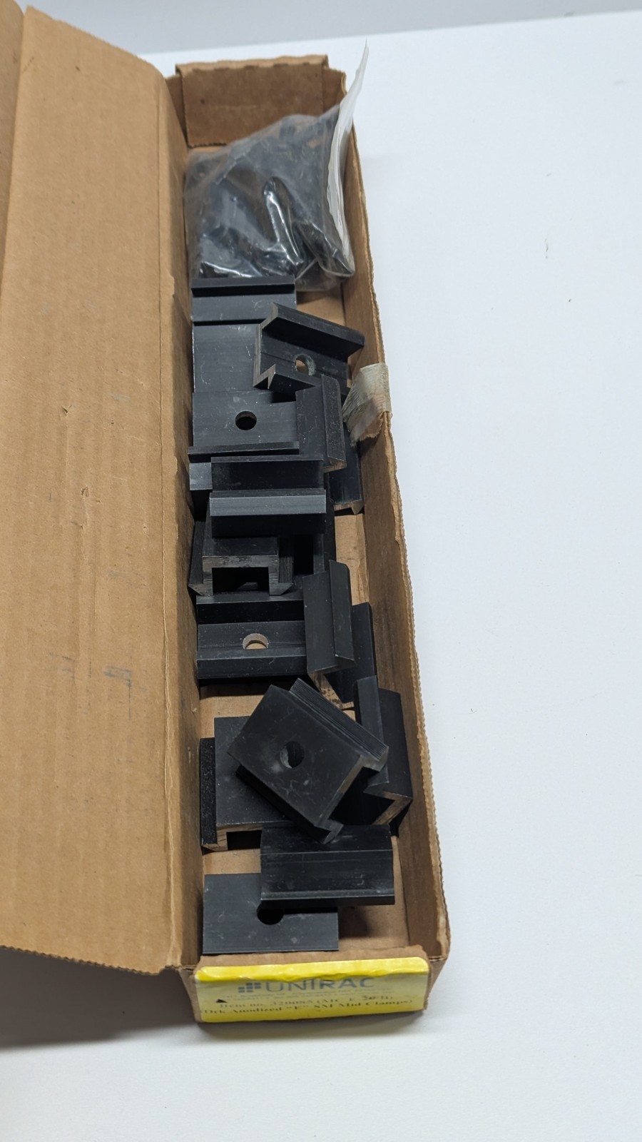 Lot of 5 UniRac 320085 Solar Mount Mid Clamps Size E Dark Anodized