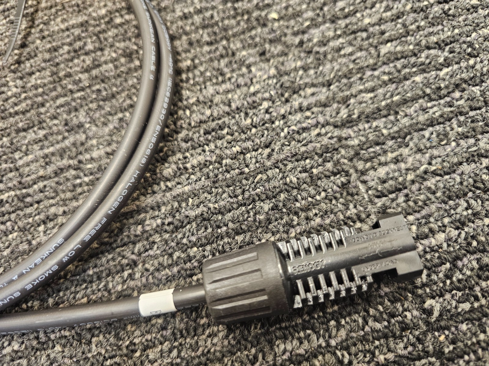(QTY 3) Renogy RNG-EXTCB-5FT-10-G1-US 5Ft 10AWG Solar Extension Cable Connector