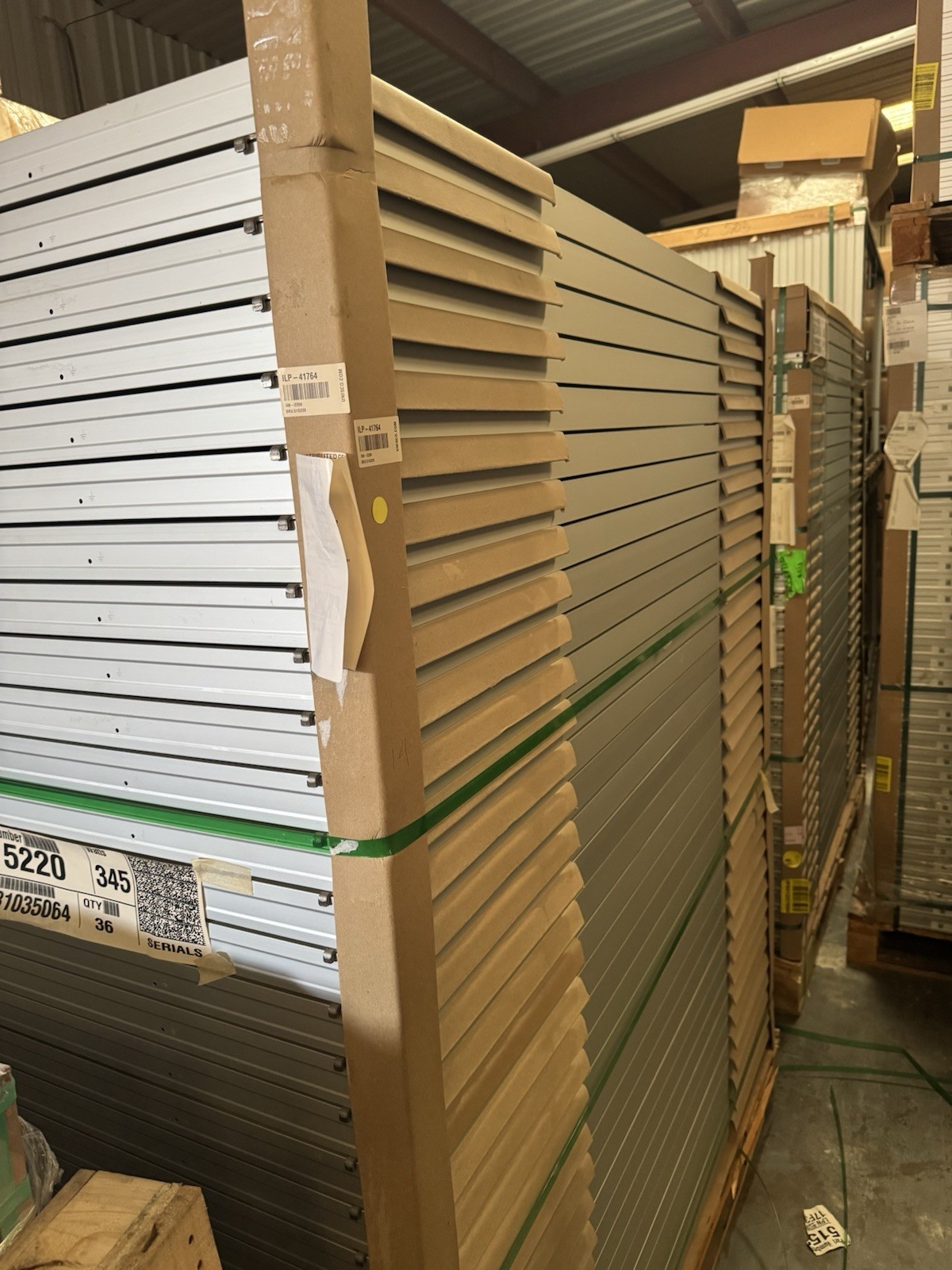 36pc Pallet SPR-X21-345-COM Sunpower 345 Watt Maxeon Cells Helix Clips