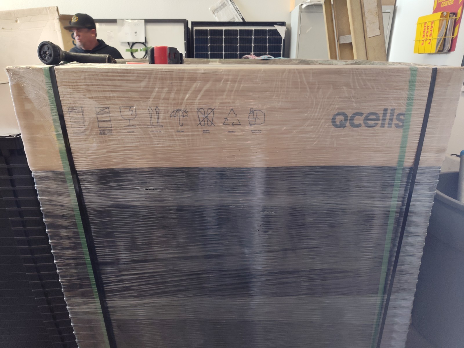 NEW Bi-Facial 400 watt Hanwha QCELLS Q.Peak Duo BLK ML-G10+/t 400, 41.1″ x 74″