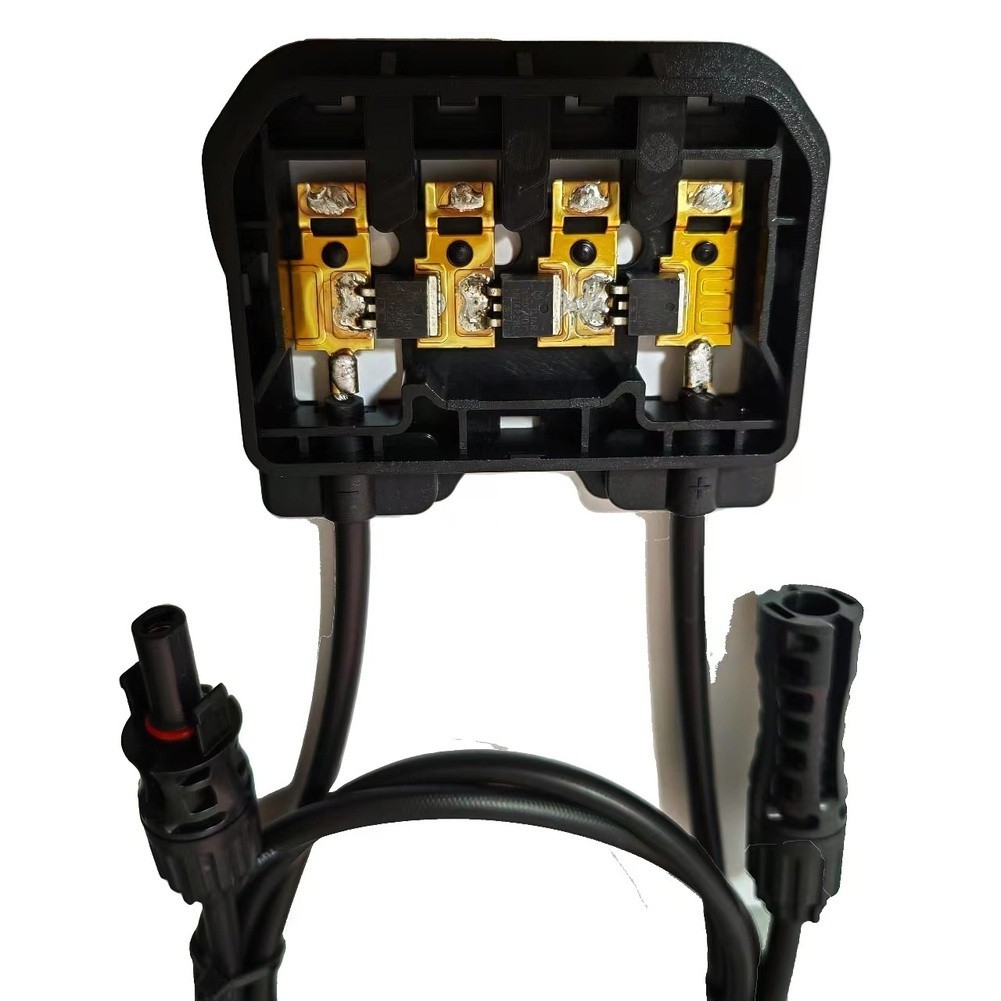 Black Solar Junction Box 1500V 30A Double Sided for PV System Connections