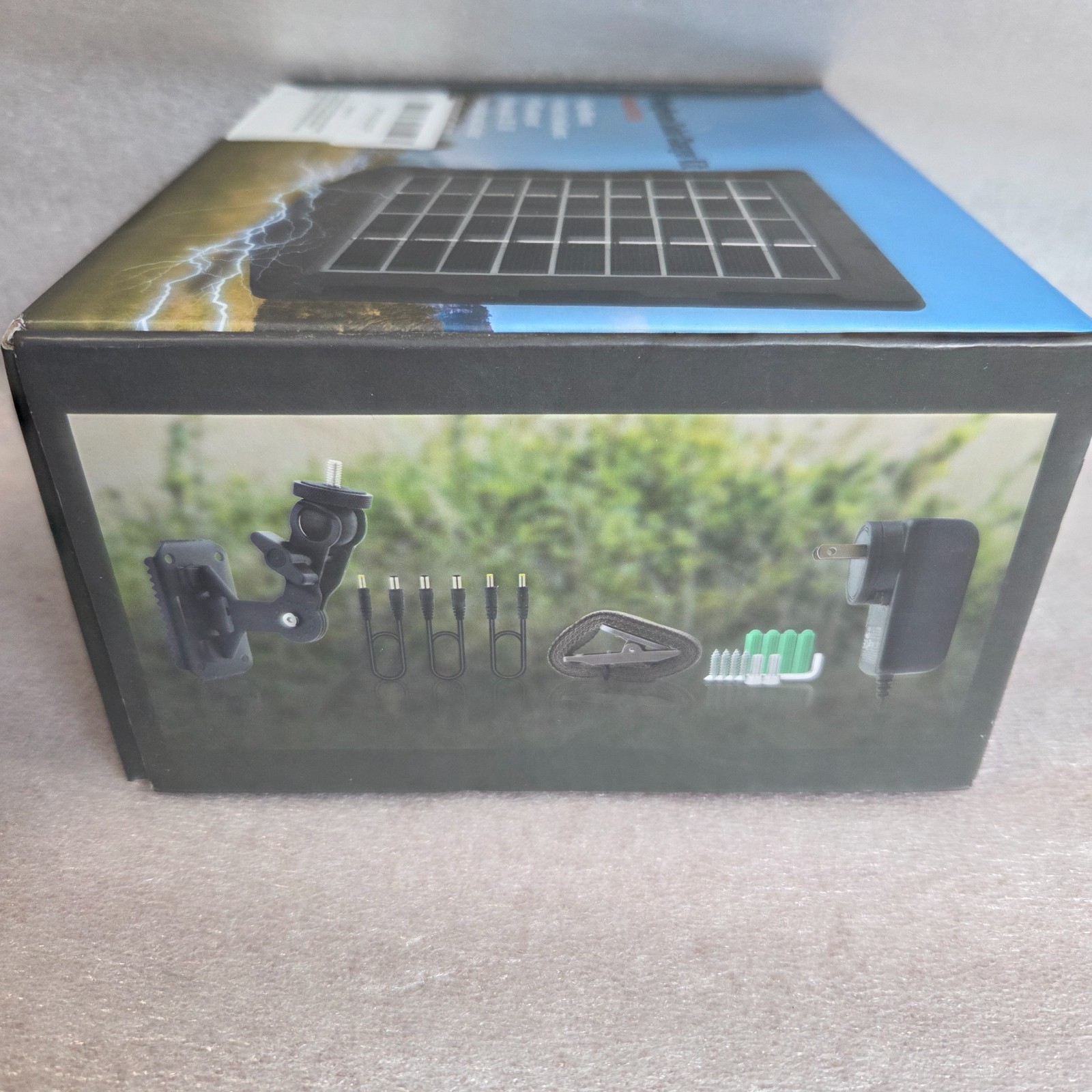 Trail Camera Solar Panel Solar Battery Charger Kit 12V/1A 6V/1.5A 2000mAH