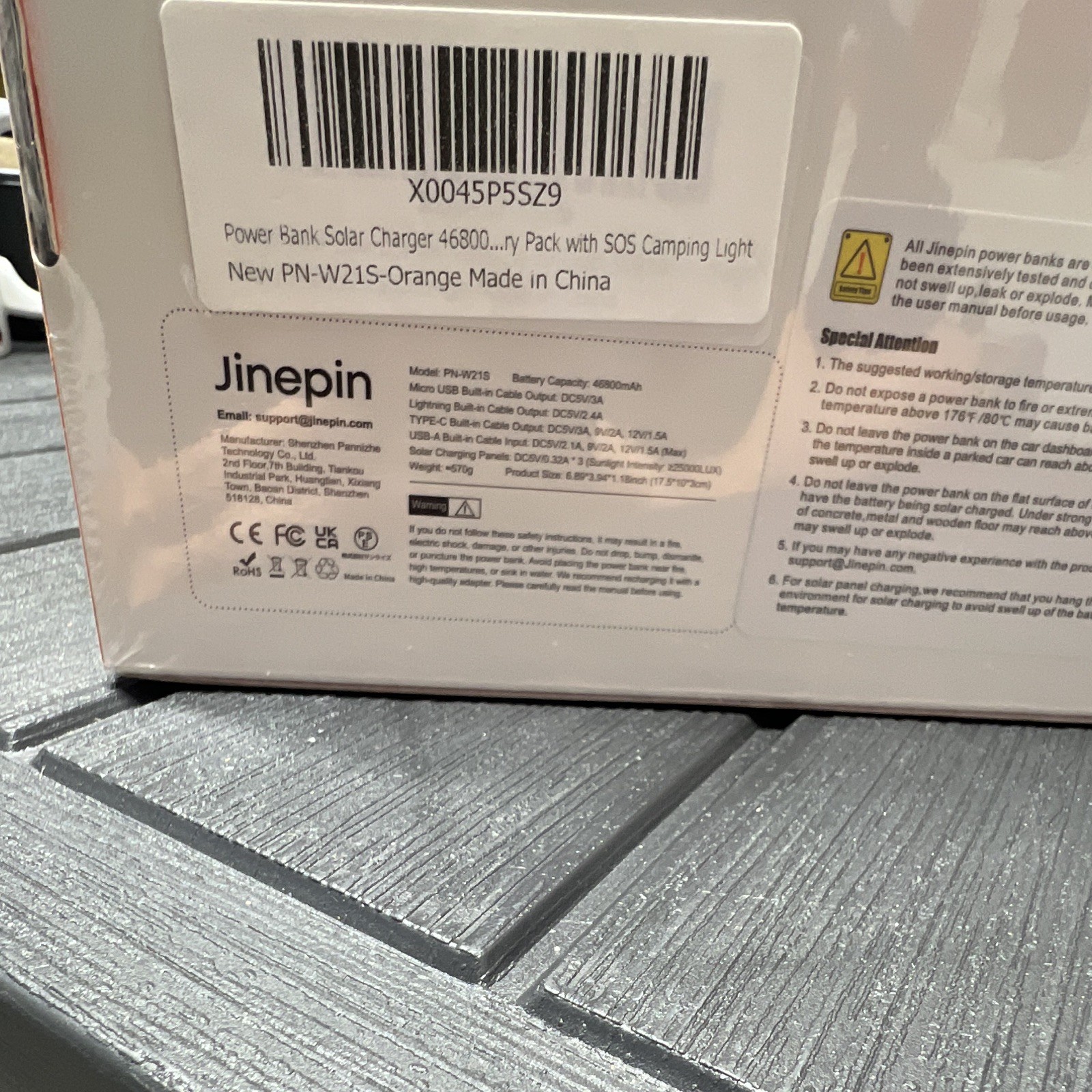Jinepin PN-W21S Solar Power Bank Charger w/ Flashlight for Camping/Hiking
