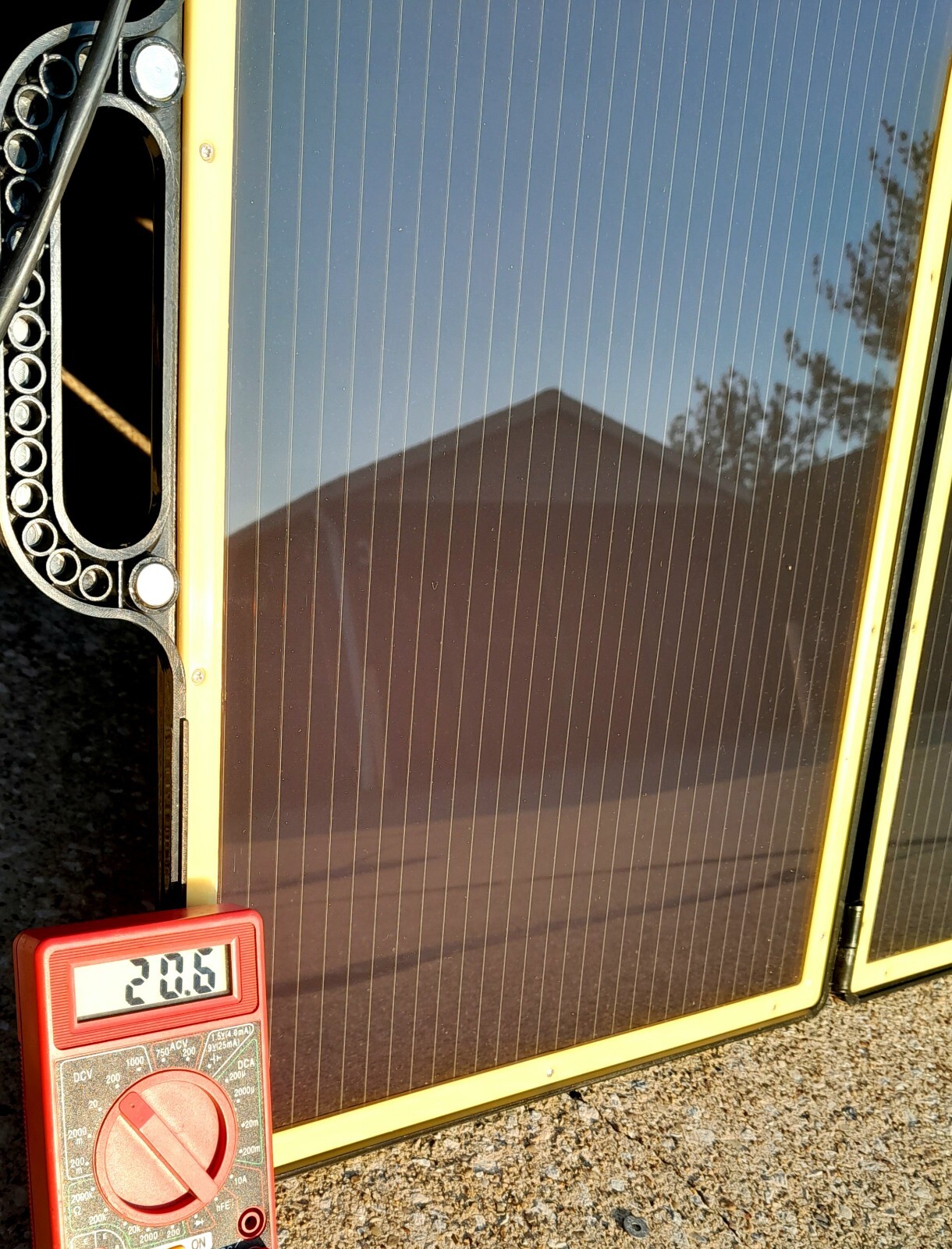Amorphous Silicon Cell 18 – 24 Volt Solar Case, Chicago Electric Power Systems