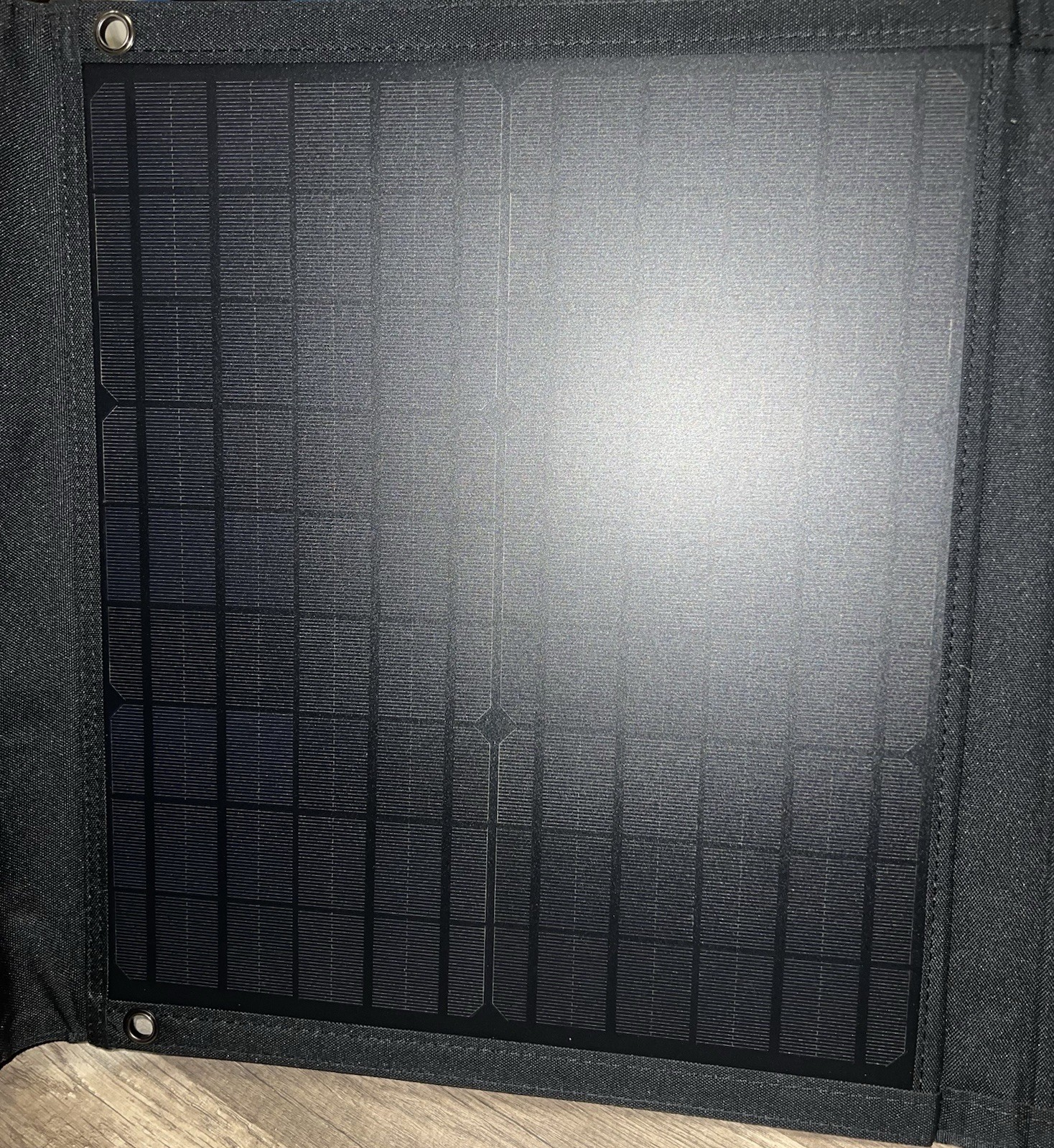 120-Watt Foldable Monocrystalline Solar Panel with Multiple DC Outputs and Cable