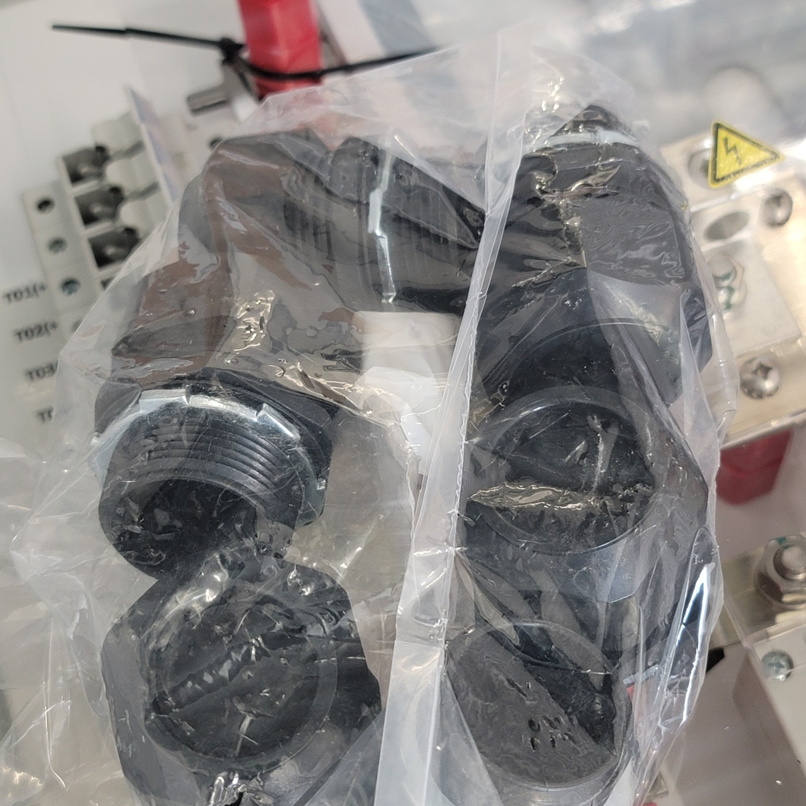 NEW 600V SOLAR COMBINER DC DISCONNECT 250A 14-STRING N4 ENCLOSURE COMMERCIAL