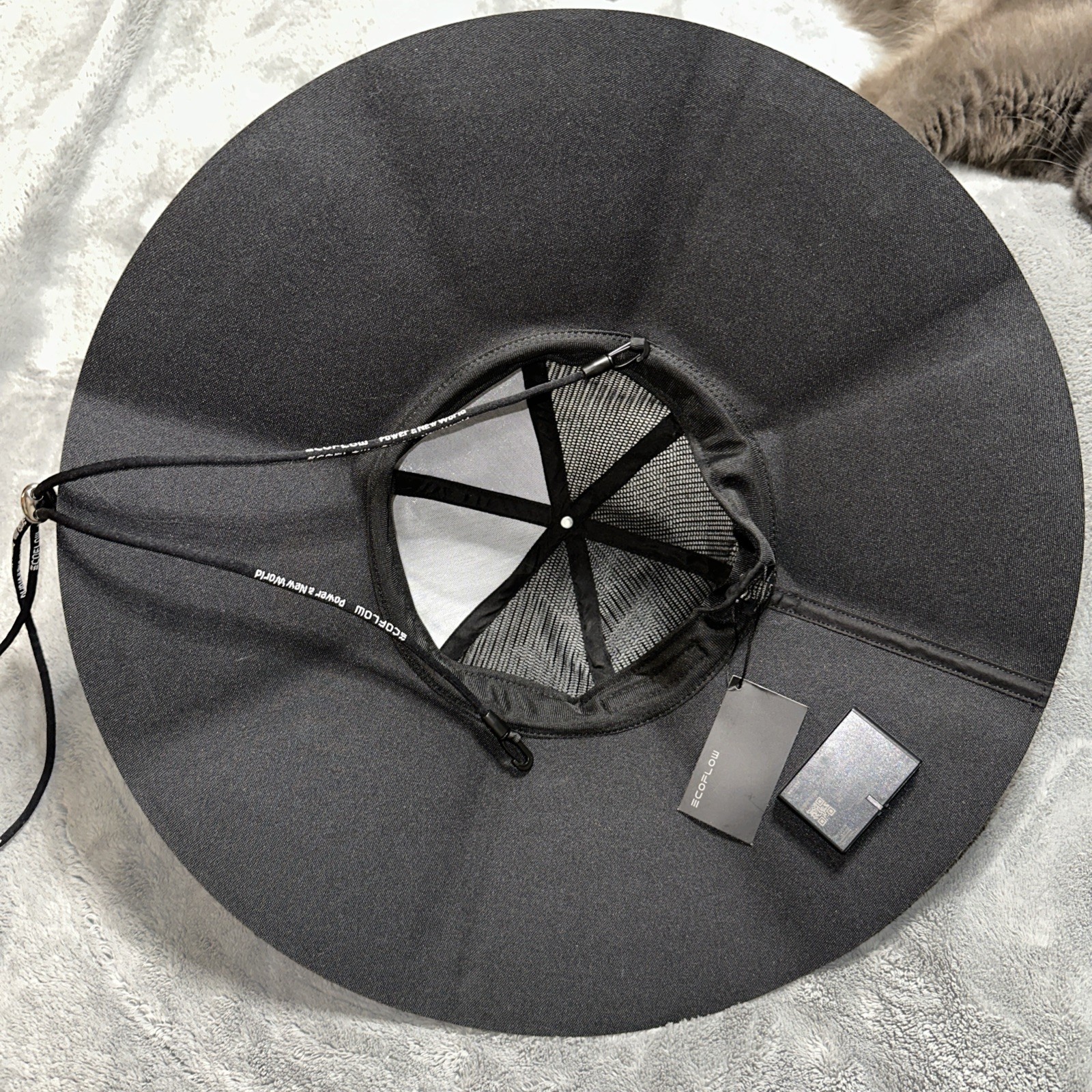 EcoFlow Power Hat Large/XL Solar Charging Bucket Hat USB-C USB-A
