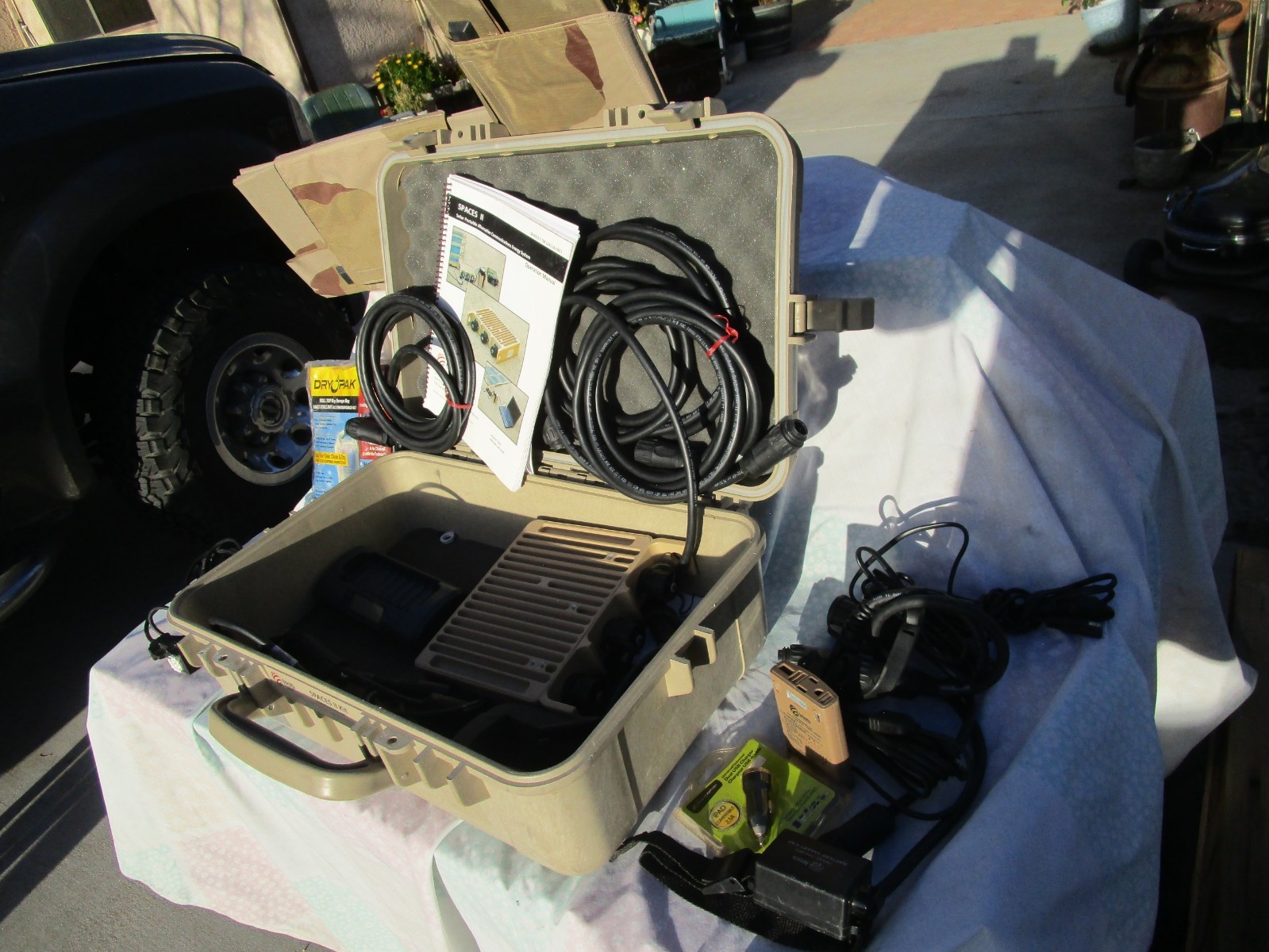 Iris Technology SPACES II Kit USMC Military Portable Solar Energy Field Power #2