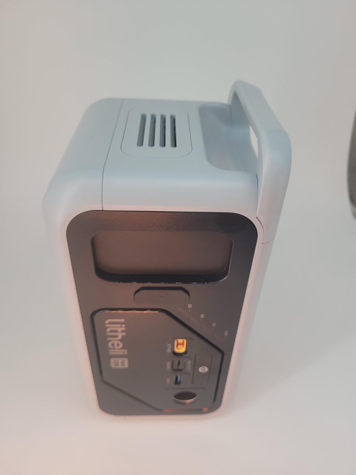 142Wh Portable Power Station 200W AC, Litheli B218, USB-C 100W, Solar/Car Input