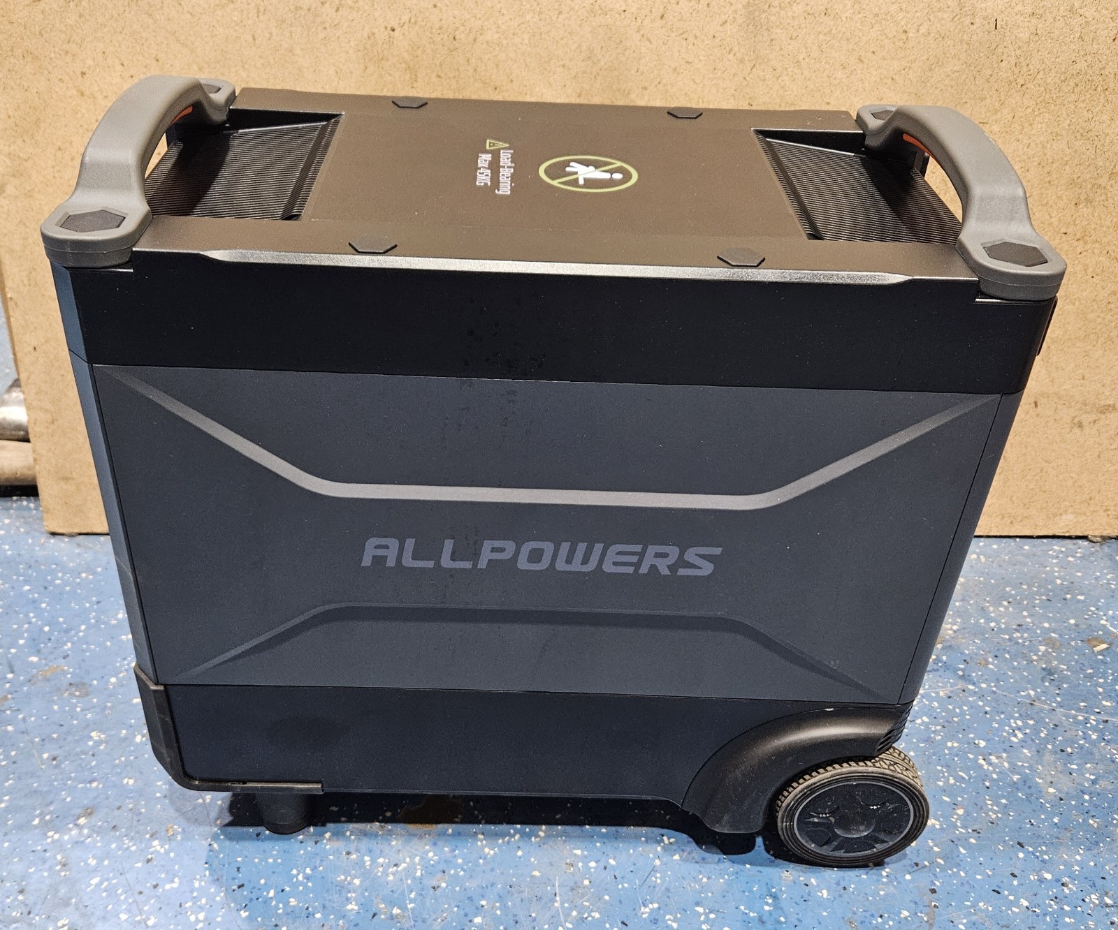 All Powers R4000 Portable Power Station + AP-SP-037 Solar Panels – PICKUP ONLY