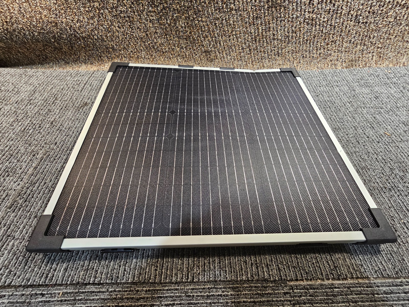 4Patriots 100-Watt Solar Panel Foldable 2 Panels 12V Only with Bag
