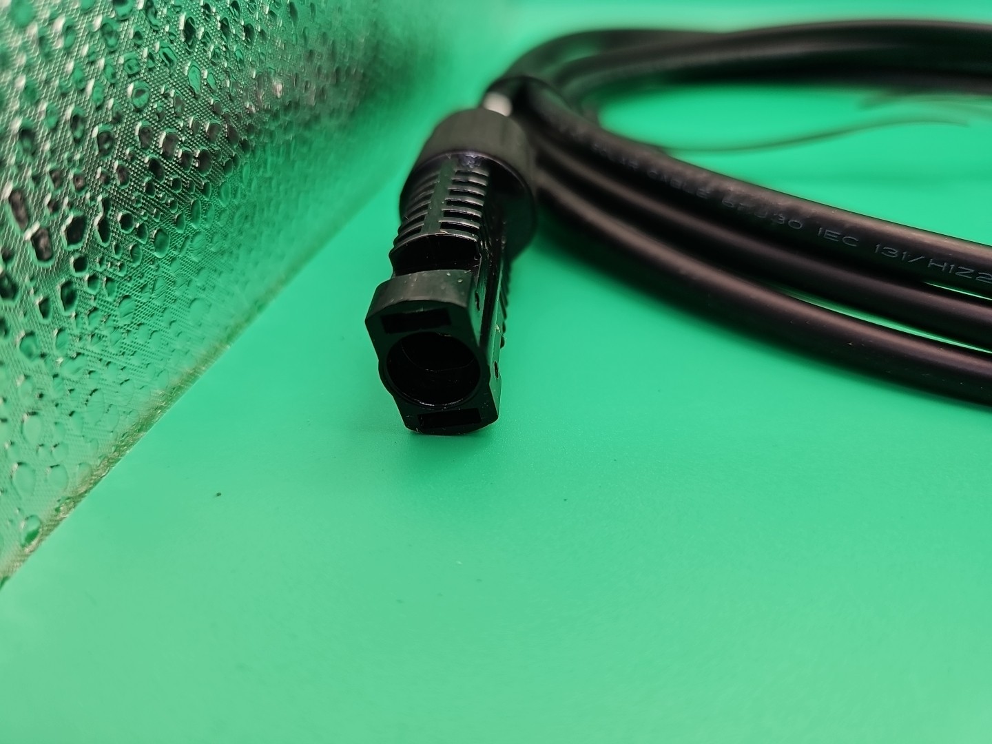 Renogy 10Ft 10AWG Solar Extension Cable with Male and Female Connector Black