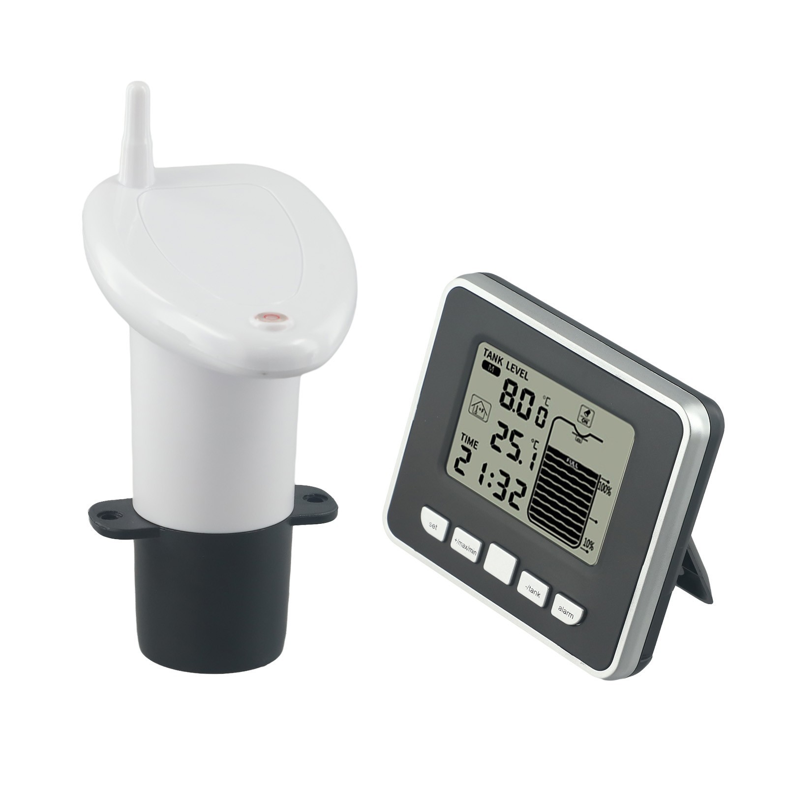 Efficient water tank level gauge with accurate indoor temperature monitoring