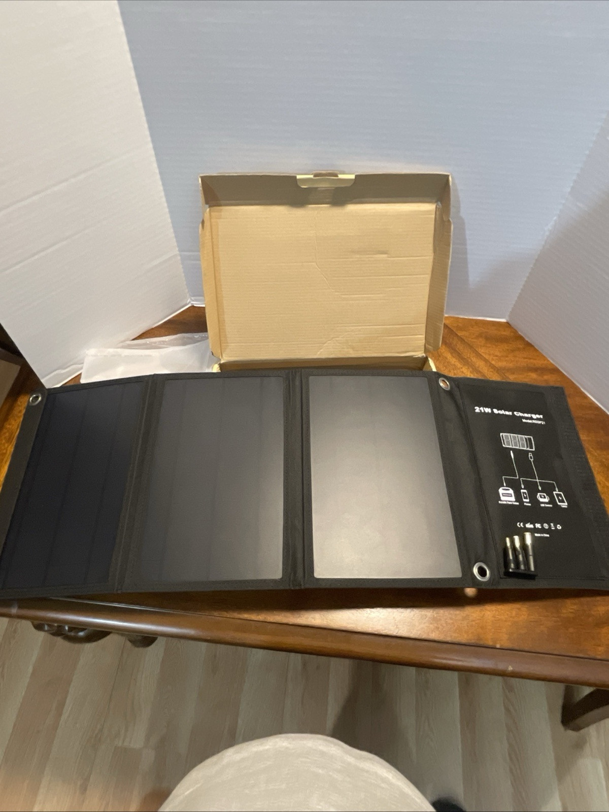 Rocksolar Foldable Solar Panel/ 21W Mono2Crystalline High Egfficiency M-RSSP21