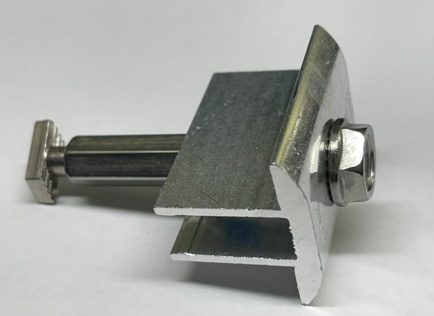 Lot of 4 UniRac Solar Mid Clamps Universal 24-47mm .94″-1.85″ Mill 302045M