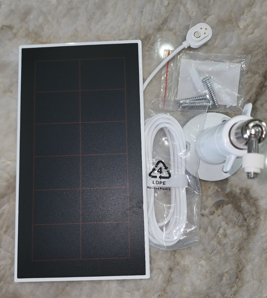 Arlo VMA5600 Solar Panel – White For Arlo Ultra, Ultra 2, Pro 3,4,5S Retail Pull
