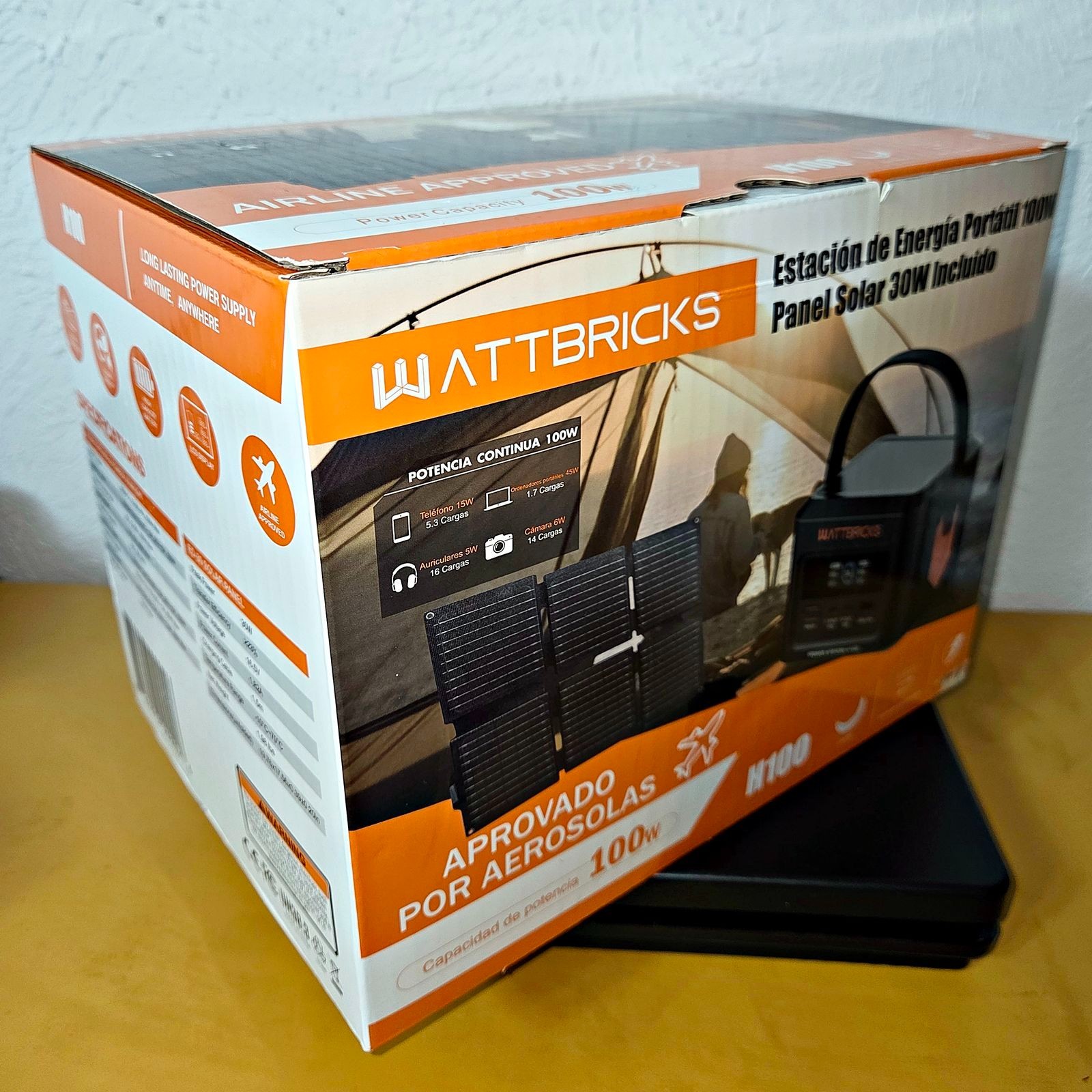 【NEW】WATTBRICKS ENERGY 120-WATT PEAK PORTABLE POWER STATION & SOLAR PANEL BUNDLE