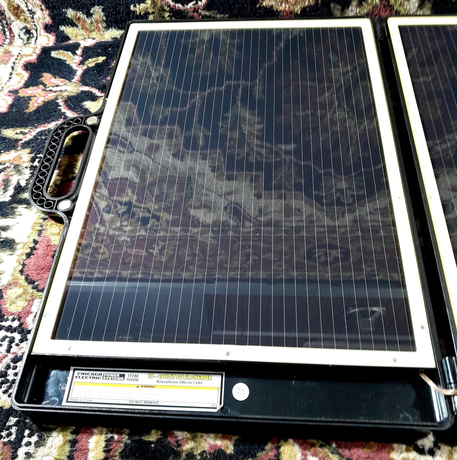 Amorphous Silicon Cell 18 – 24 Volt Solar Case, Chicago Electric Power Systems