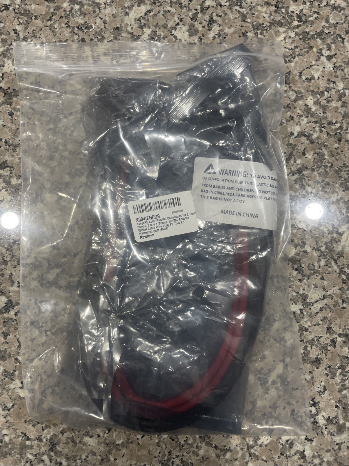 Solar Parallel Connectors for 3 Solar Panels, Tool-Free MC4 Solar Cable Splitter