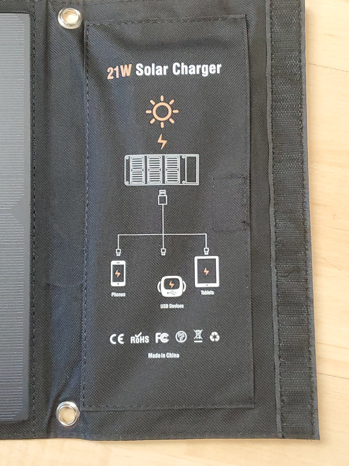 21W Portable Solar Panel Charger Waterproof Foldable Solar Panel with USB Port
