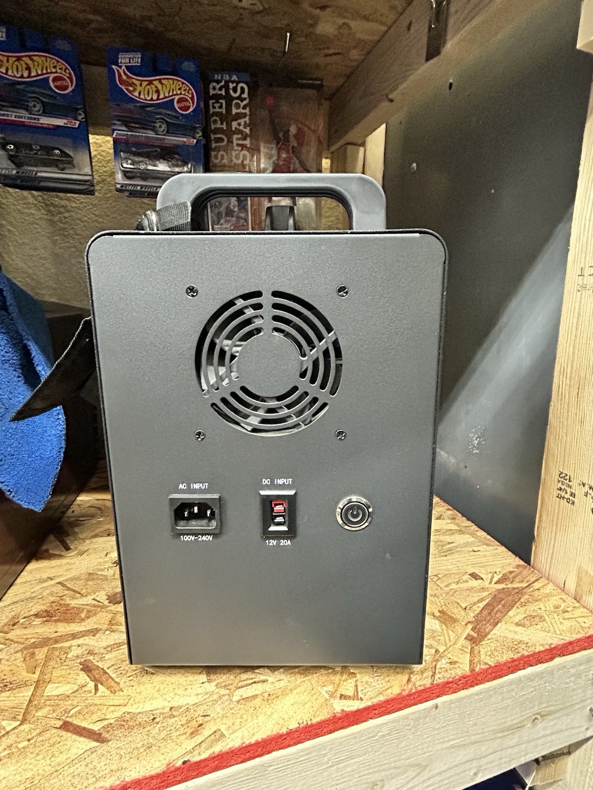 4PATRIOTS 1800w 12V Portable Power Generator | SOLAR PANELS NOT INCLUDED