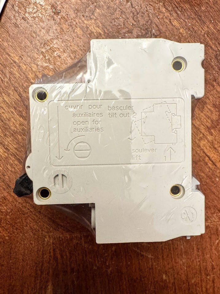 3 DIHOOL solar discount circuit breaker DZ47X-63 6A 400V Double Pole Bulk Lot