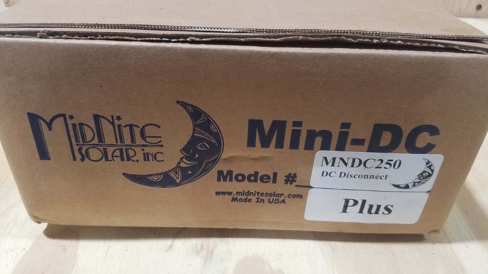 Midnite Solar MNDC250Plus, DC Disconnect