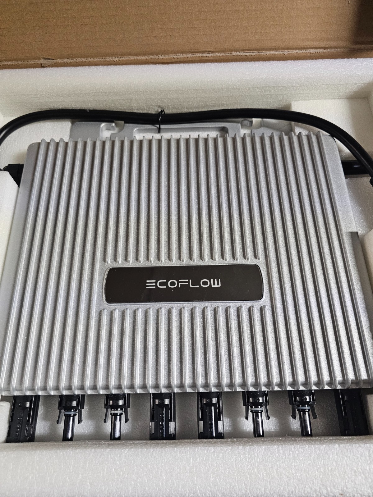 Ecoflow Stream Microinverter 1200 Watt US Plug 4 Panel Balcony or Ground Solar