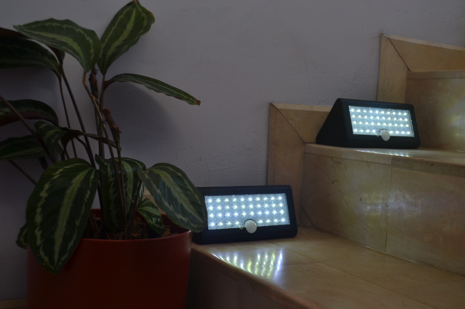 Solar Wall light with Motion sensor 30W ECUSOLAR