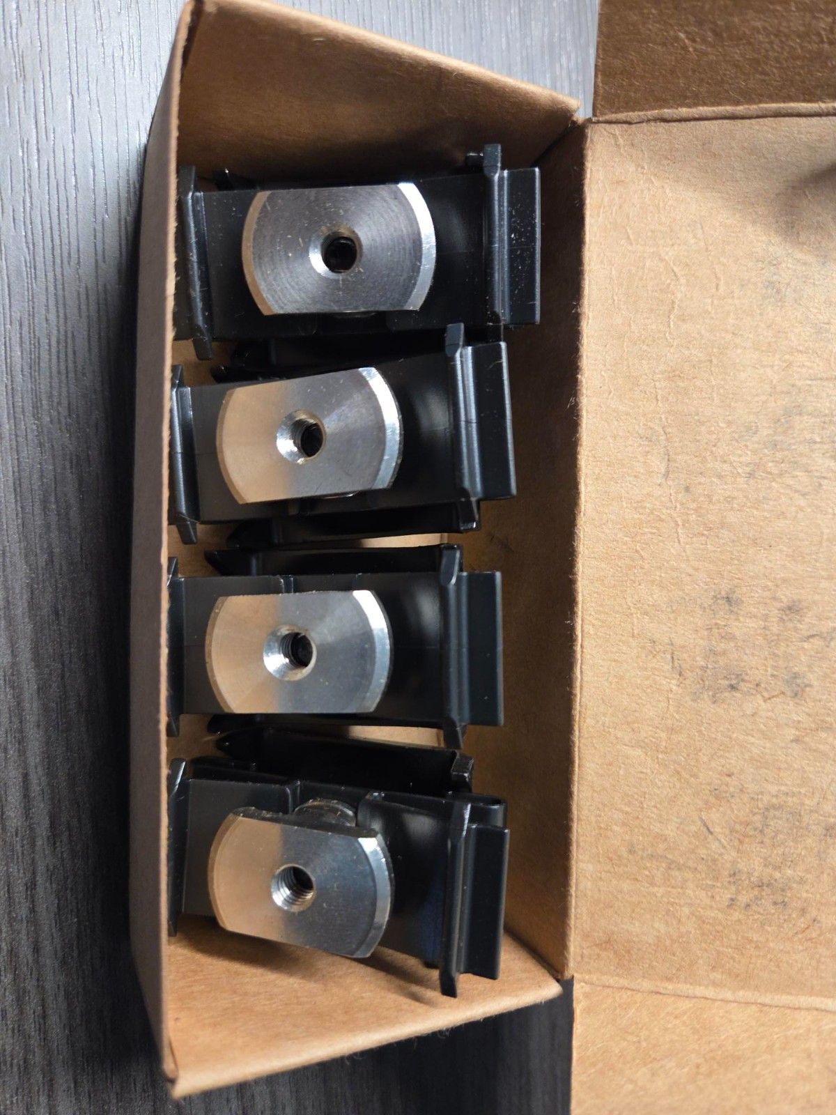 Sunpower 506608 QTY (4) Invisimount Rail Solar Mid Clamp (New)