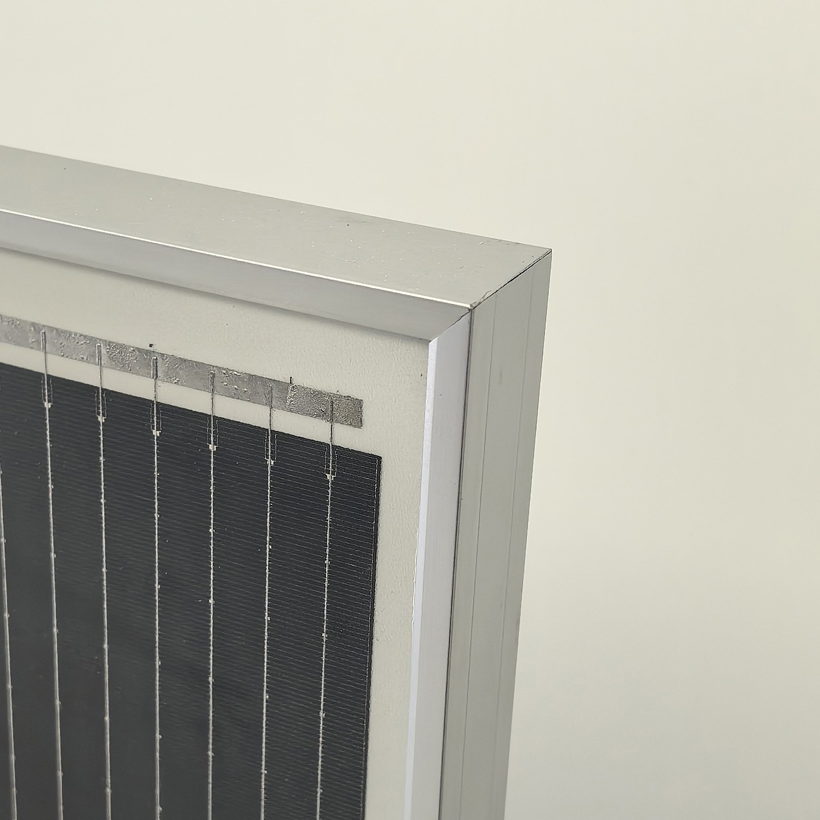 ECOBOSS 200W Photovoltaicsolarpanels for The Production of Electricity Off-Grid