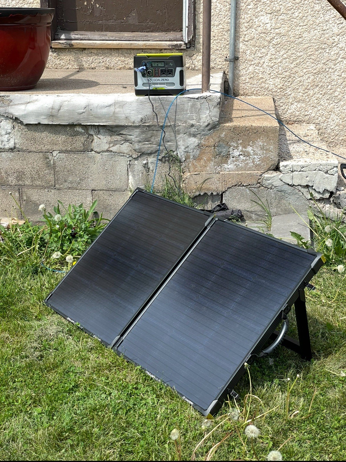 Goal Zero Yeti 400 Solar Generator