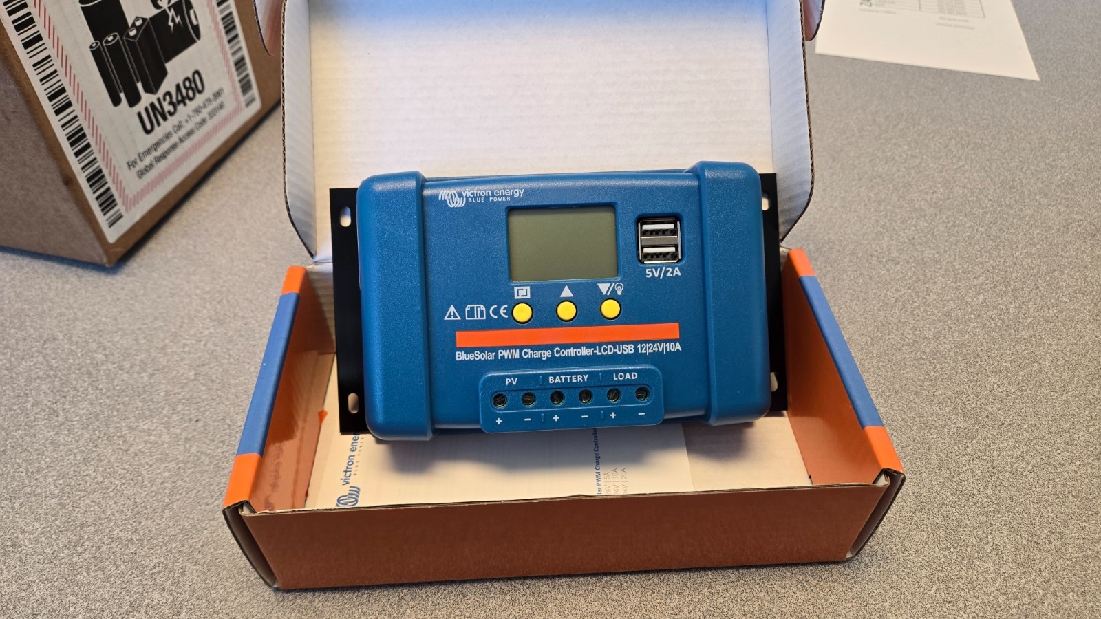 BRAND NEW in-box 12-volt PWM Charge Controller for Solar Panel