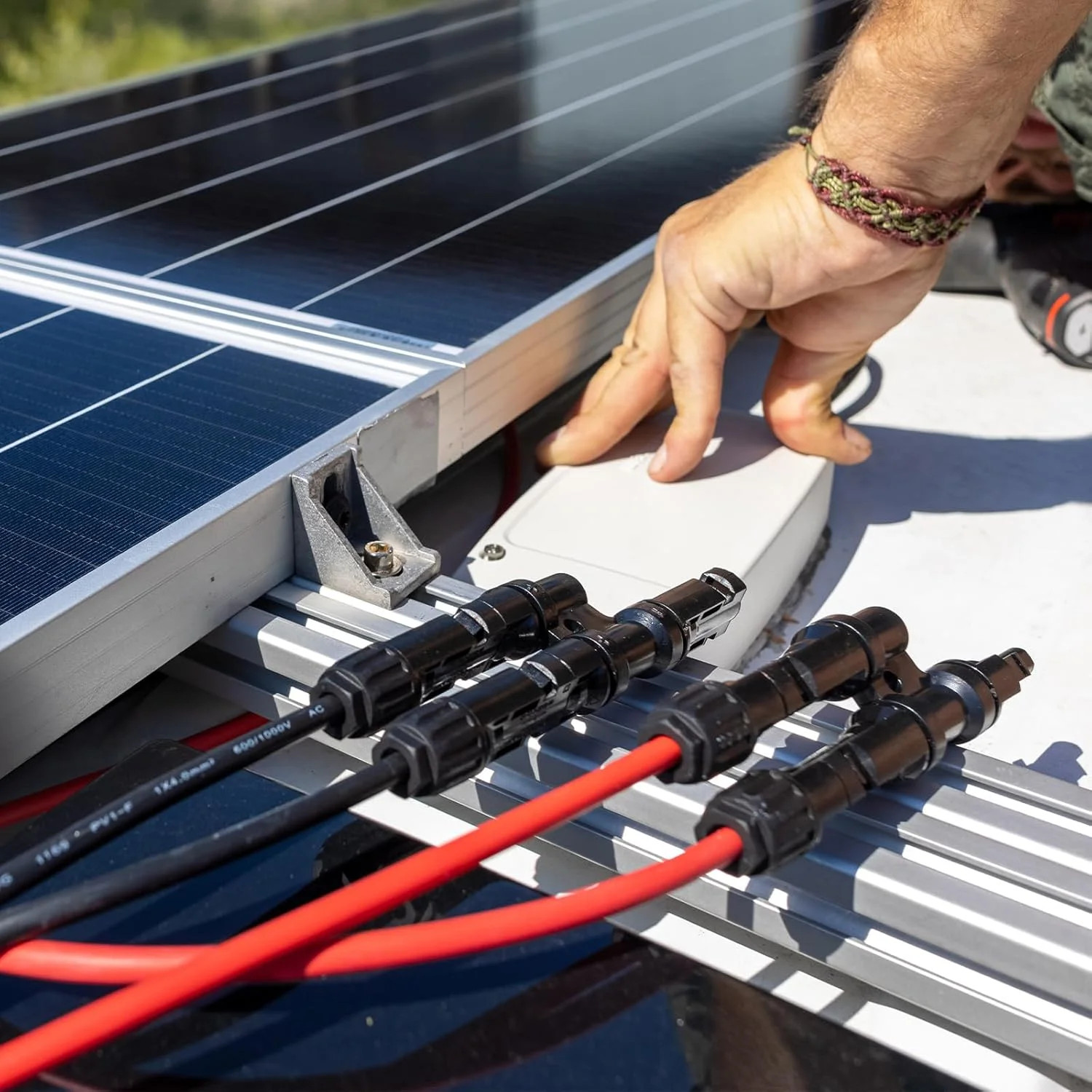 Solar Panel Connector 2 to 1 Solar Y Branch Solar Panel Splitter 2 Way 1000V FMM