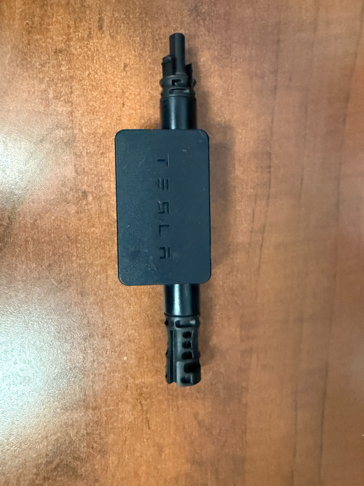 Tesla Mid-Circuit Interrupter (MCI), 19A, 7W, 1000V DC