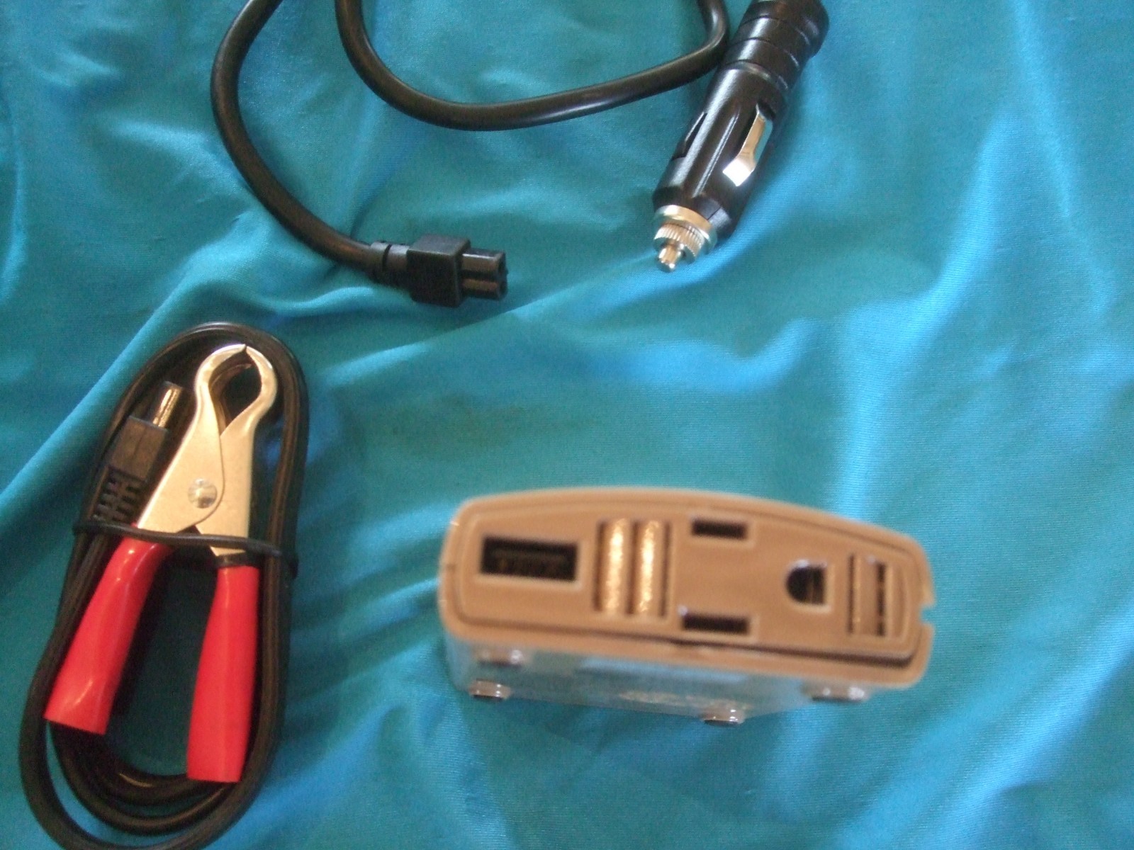 Iris Technology SPACES II Portable Field Power Pocket Inverter Model 175