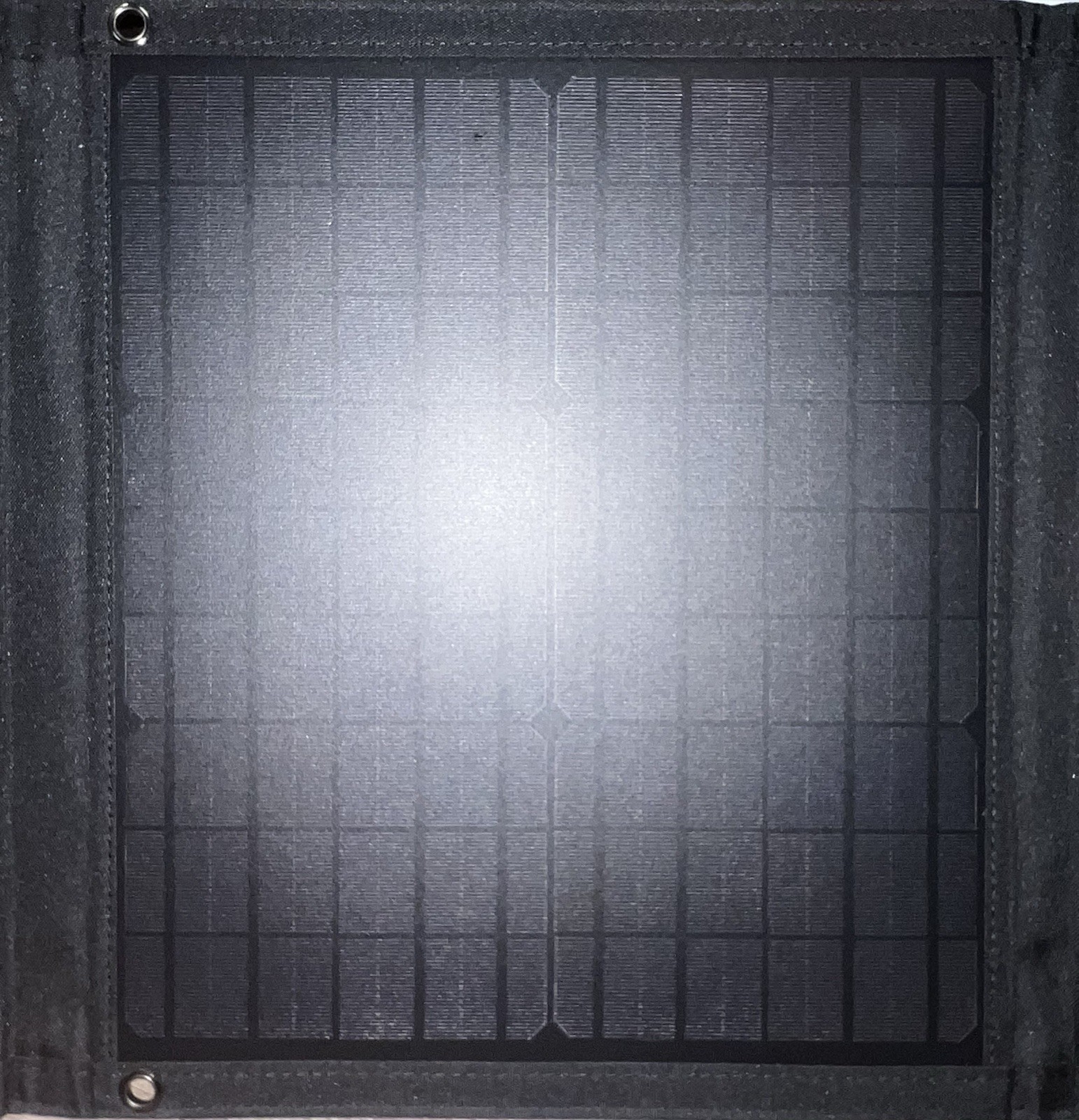 120-Watt Foldable Monocrystalline Solar Panel with Multiple DC Outputs and Cable