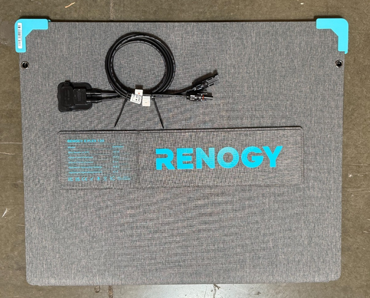 Renogy E.FLEX 120W Portable Solar Suitcase Foldable Solar Panel Off Grid Camping
