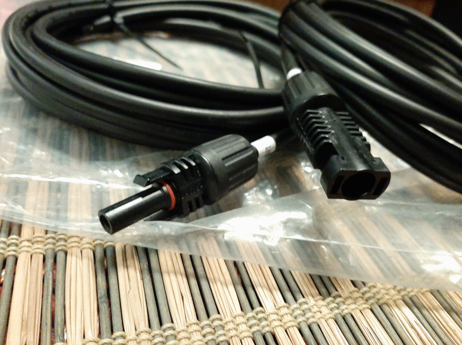 HQST 20Ft 10 AWG Adaptor Kit Solar Cable with Female and Male Connectors(1 Pair)