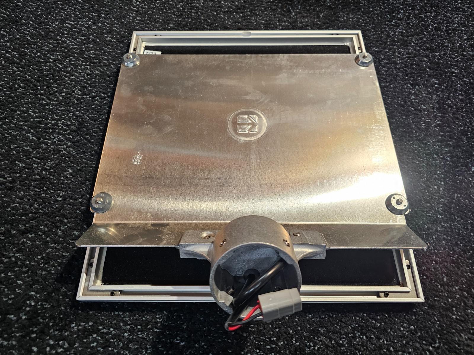 Tapco 2772-00002 13W/6V Solar Panel / Top of Pole Mount