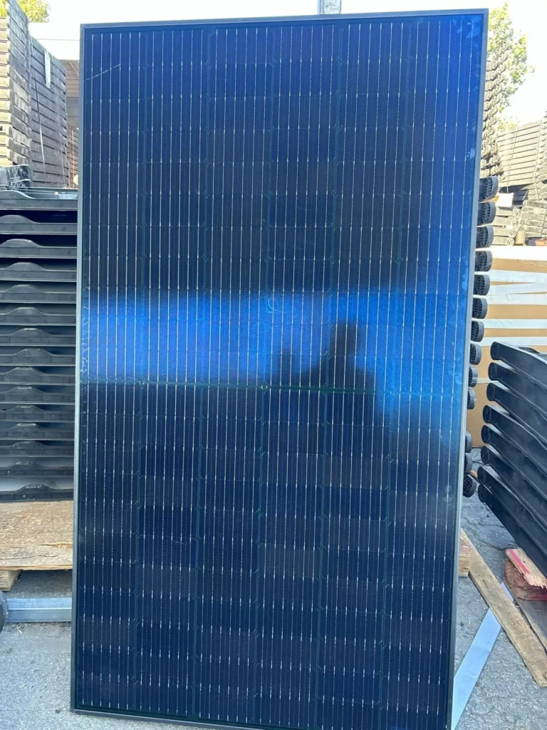 Msolar solar panels 400 watt, slightly used