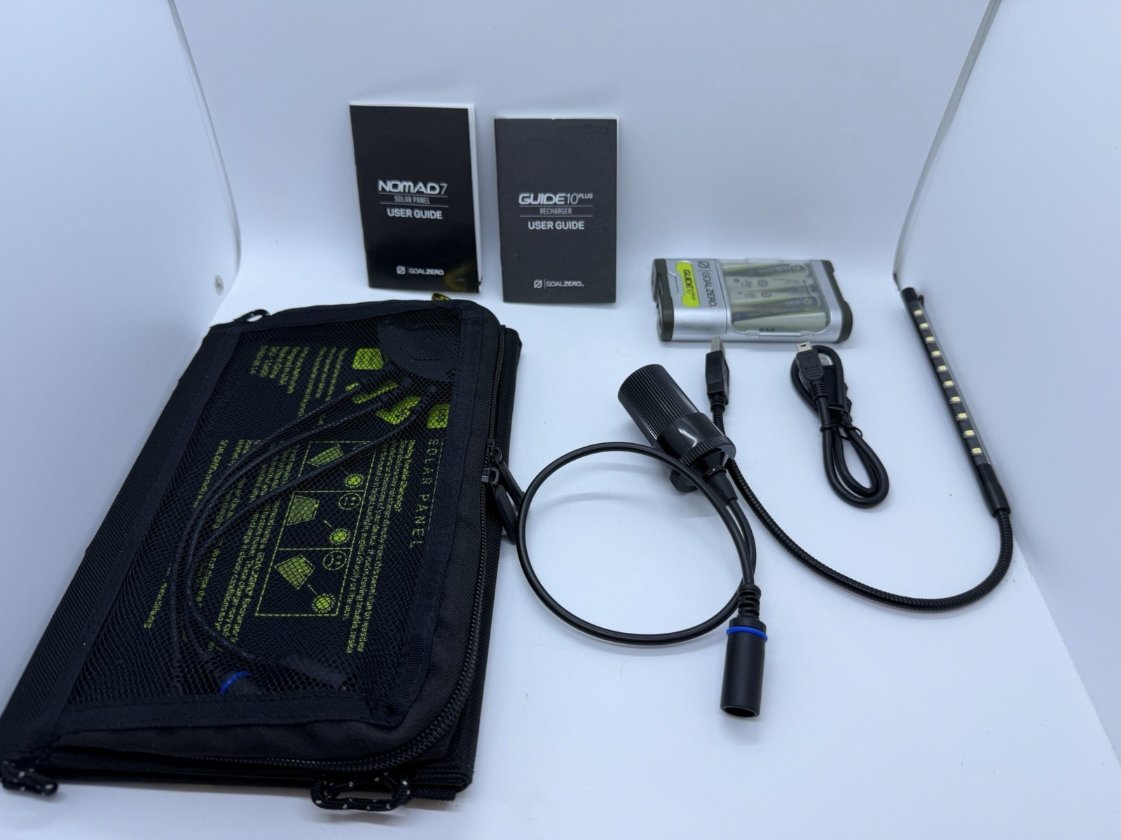 Goal Zero Nomad 7 Portable Solar Panel W/ Nomad 10 Luna Extras E4